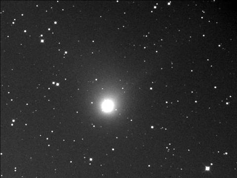 マックホルツ彗星（２００４Ｑ２）３月１８日