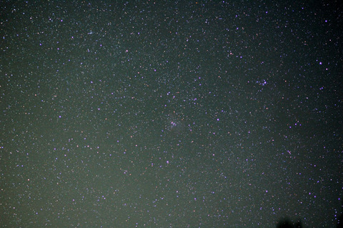 冬の天の川とバラ星雲