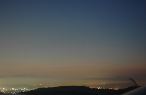 明け方の土星と金星