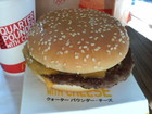 クォータ・パウンダー・バーガー