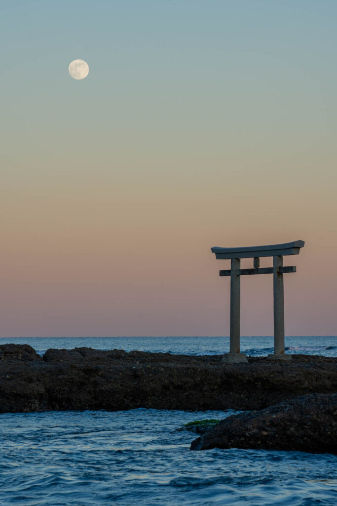 お月様みっけ